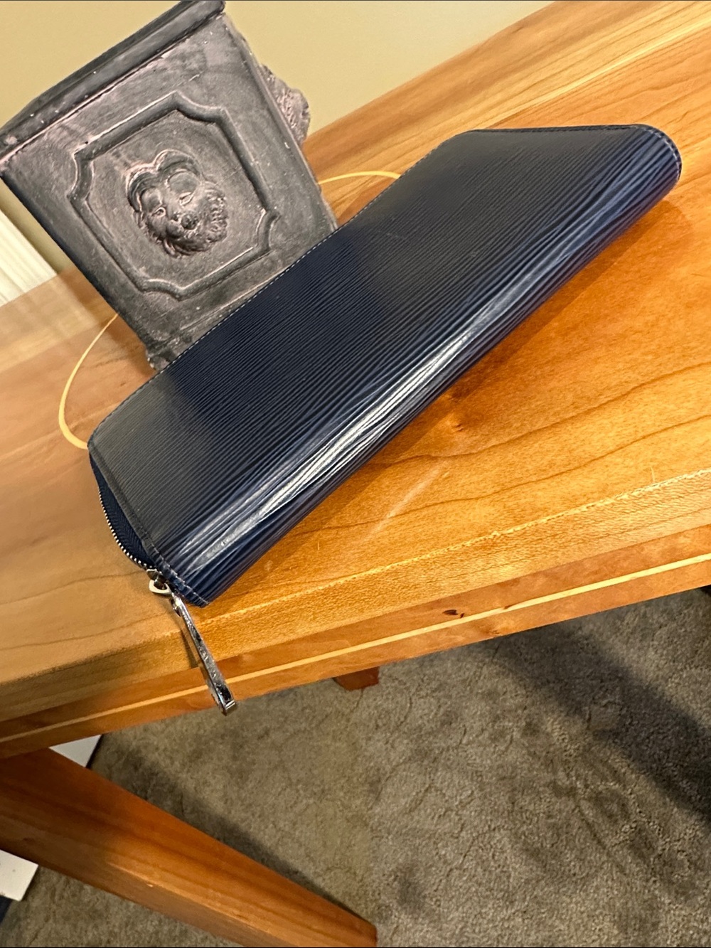 NICE! #475 LOUIS VUTTON Navy Epi Zip-Around Wallet, Authentic 8โ - Picture 13 of 14
